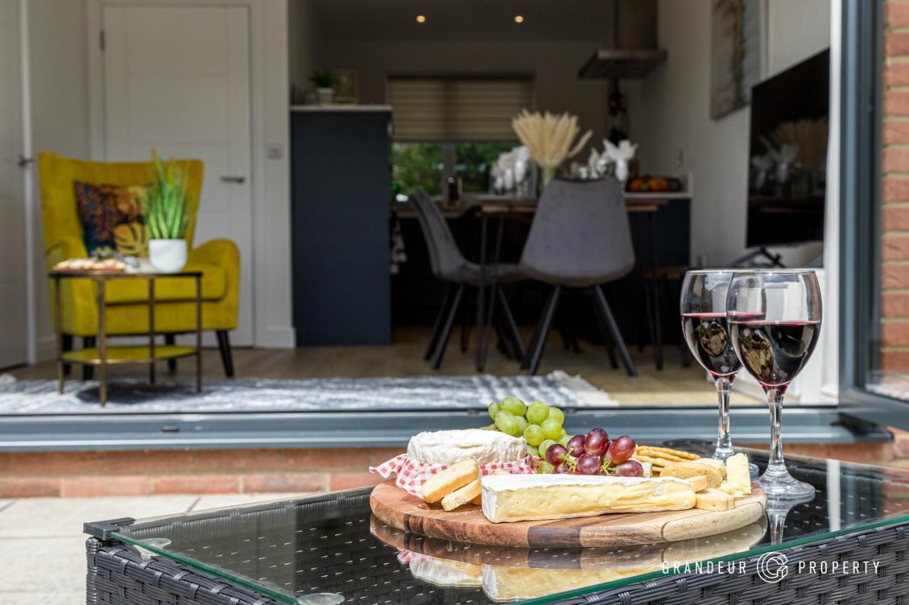Вилла Denmark House By Grandeur Property Пул Экстерьер фото